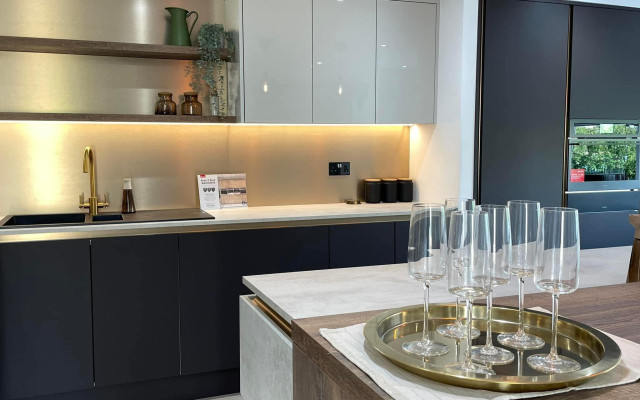 Kitchen-black-cupboard-doors