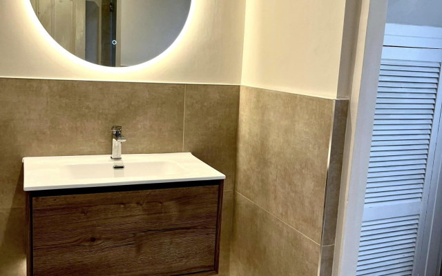 Floating-basin