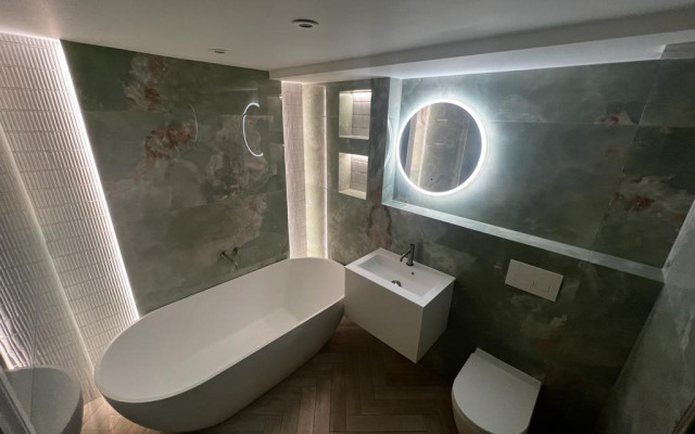 Bath 6